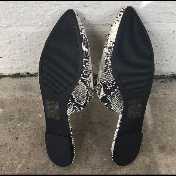 Vegan snake skin mules -BRAND NEW IN BOX - Picture 4 of 4